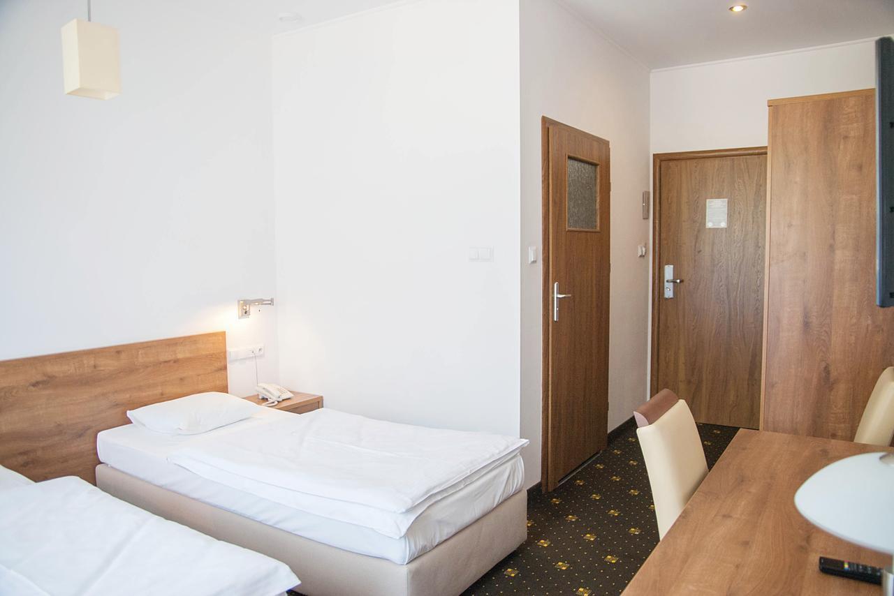 Hotel Drohicki Drohiczyn Eksteriør bilde